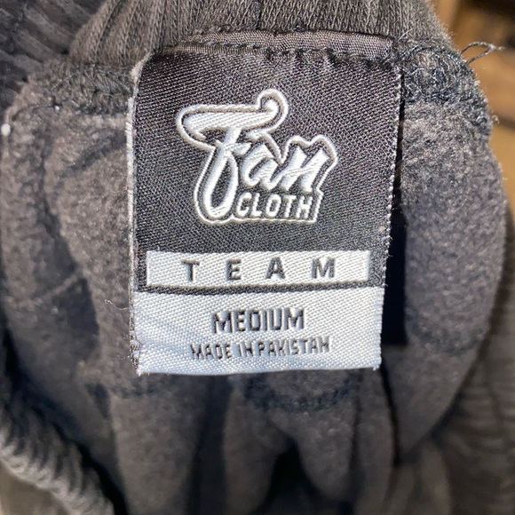 Women’s Size M Senior Sweatpants. Pocket on back right side - Picture 2 of 3